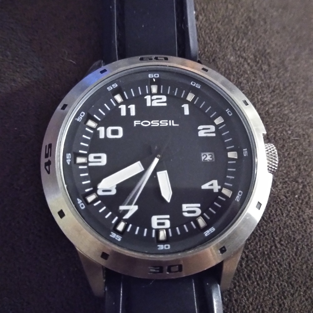 Fossil watch only lightly worn